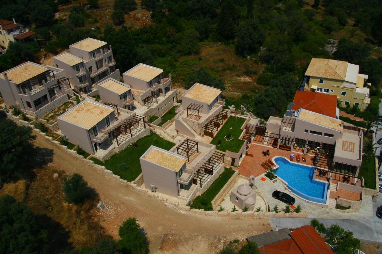 Hotel Tesoro Nikiana Luaran gambar