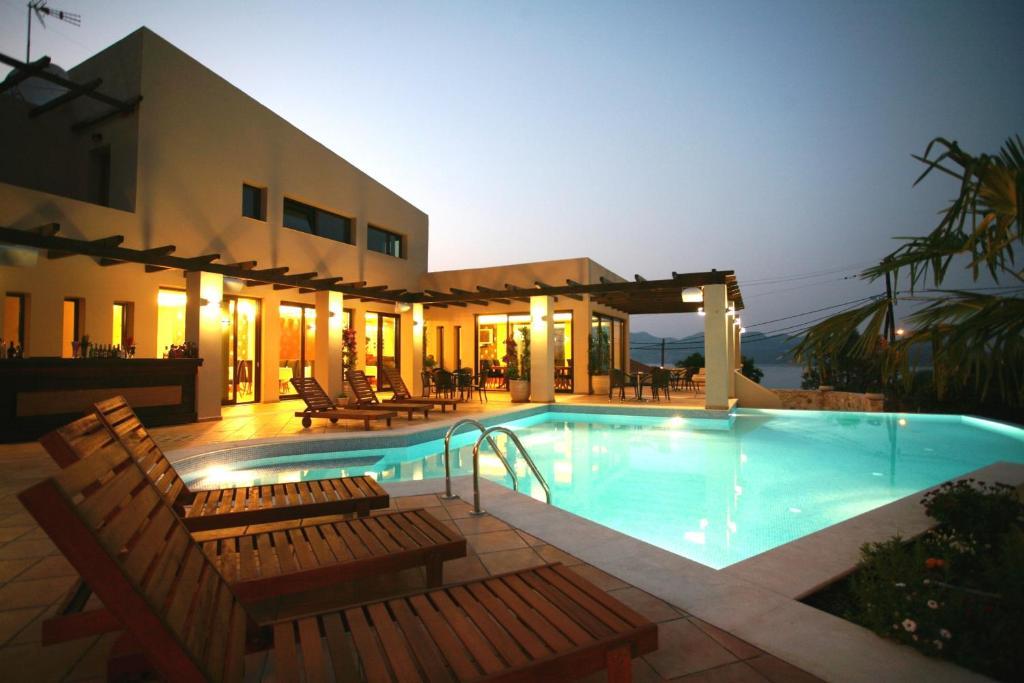 Hotel Tesoro Nikiana Luaran gambar