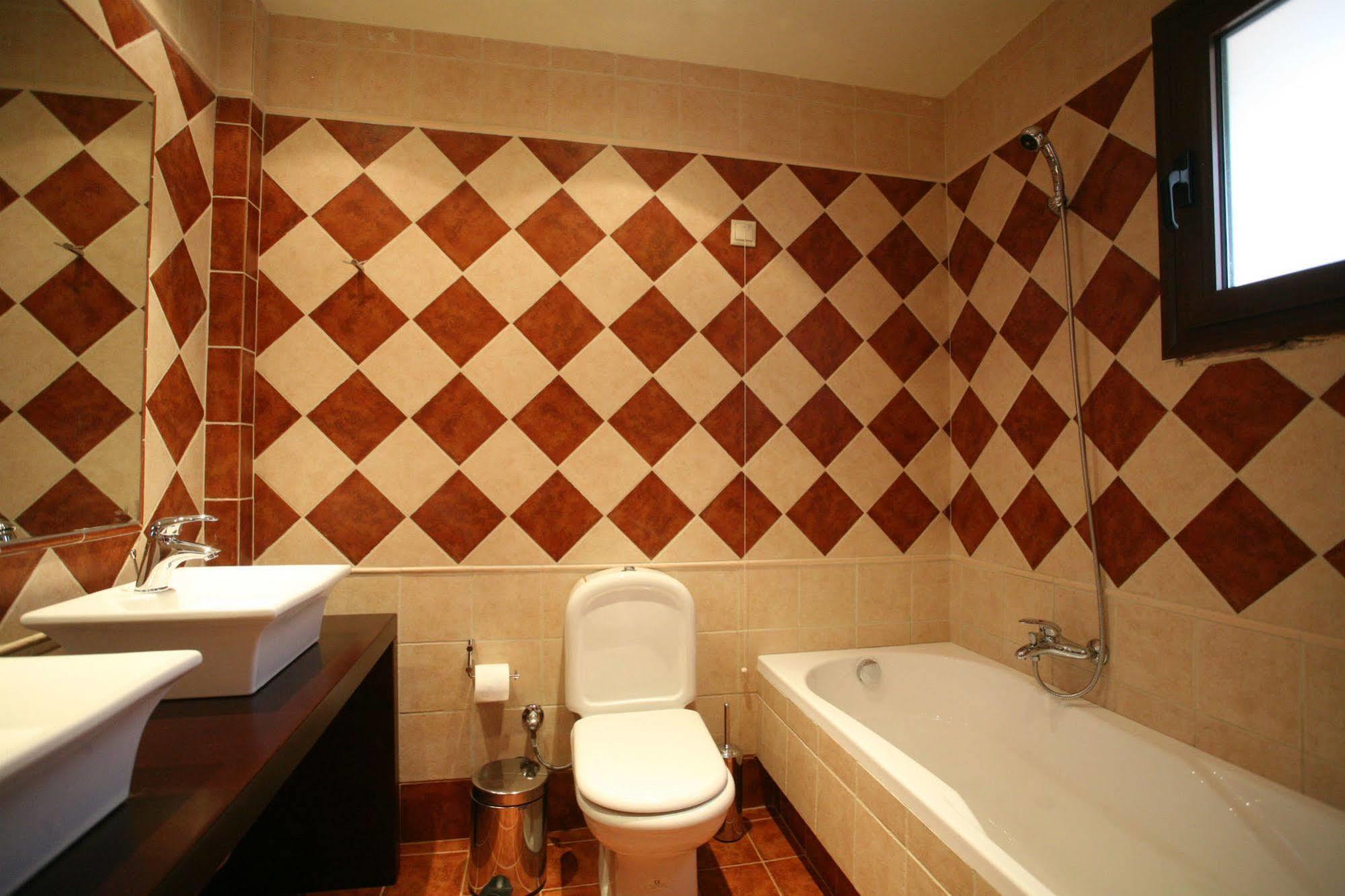 Hotel Tesoro Nikiana Luaran gambar